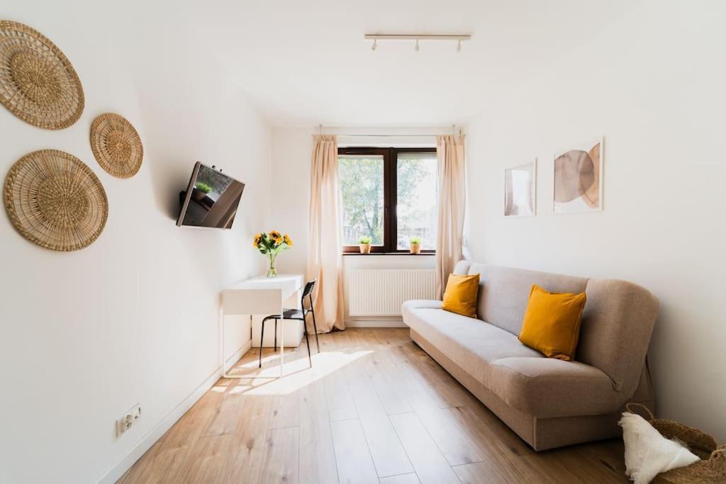 City Center - 3 Rooms - New Building - Private Parking Place - Garage Wrocław Eksteriør billede